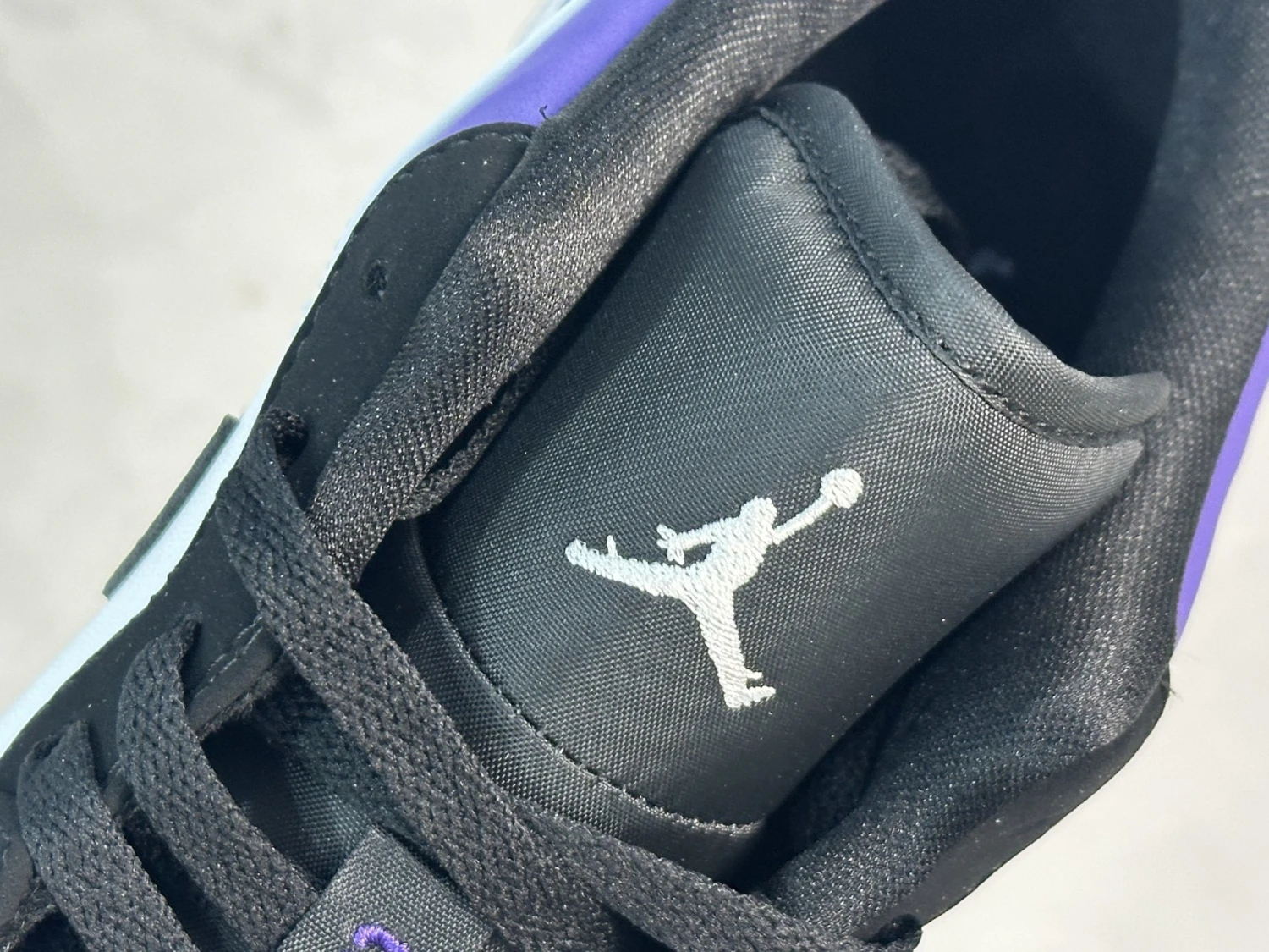 Air Jordan Low – Purple Black Edition