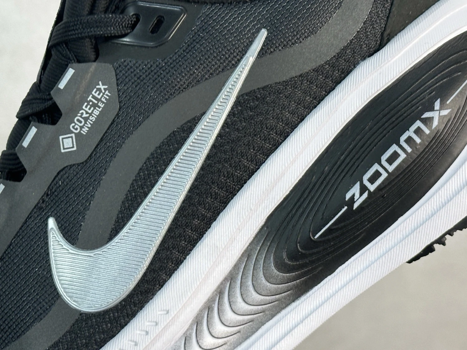Nike Vomero 18 GORE-TEX – Black, White & Cool Grey