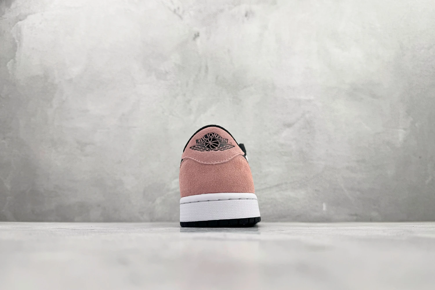 Nike Air Jordan Low Black Pink