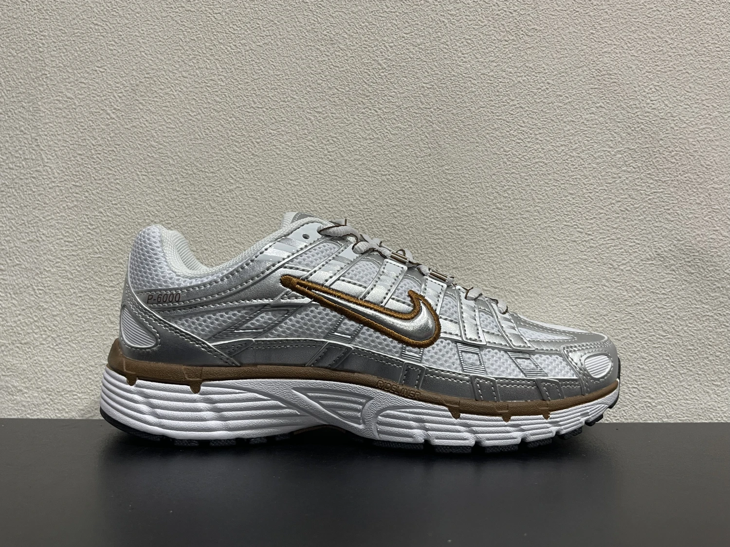 Nike Bomberman Series Sneakers – White, Silver & Bronze