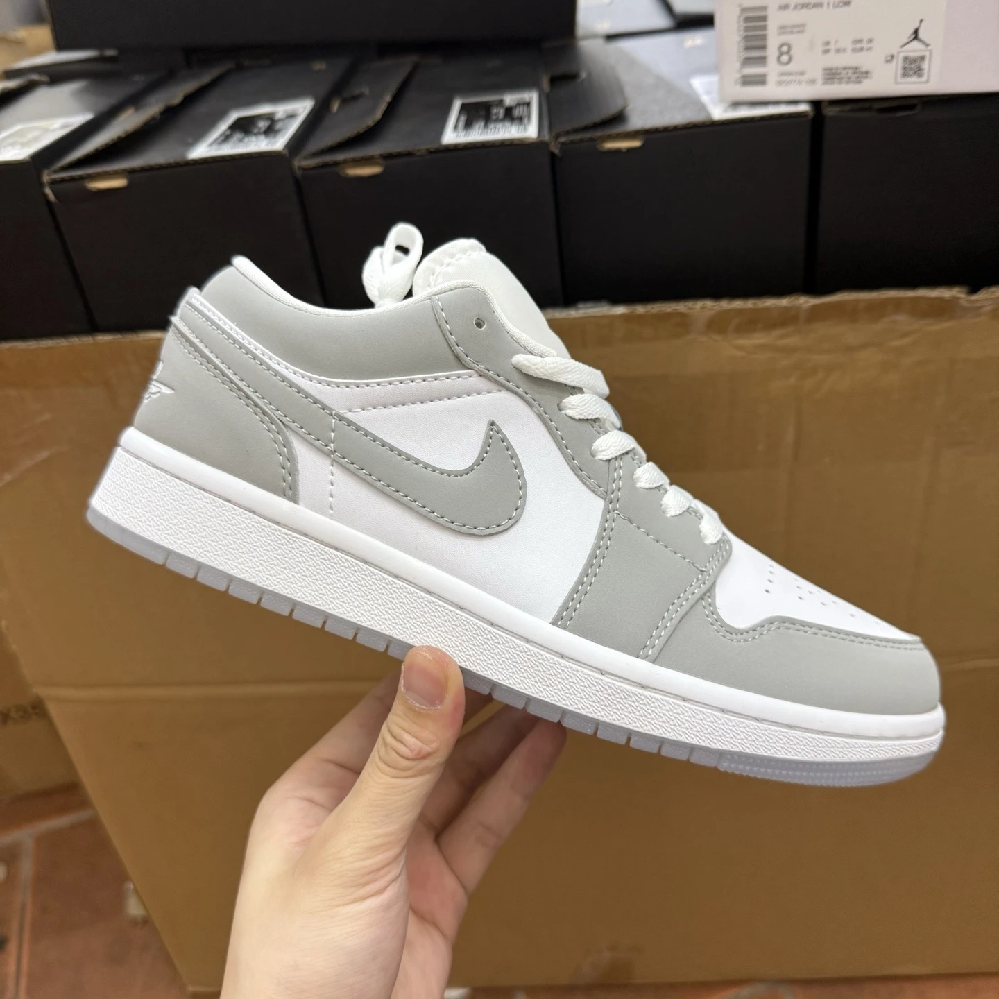 Air Jordan Low – Light Grey Edition