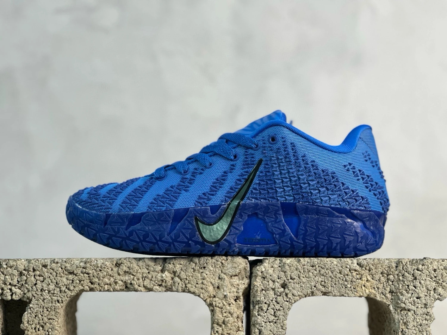 Nike Kyrie Low Basketball Shoes – Royal Blue
