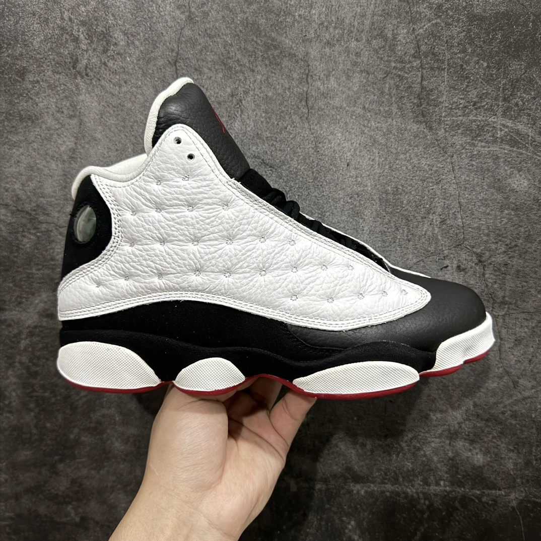 Air Jordan Classic Black & White Edition