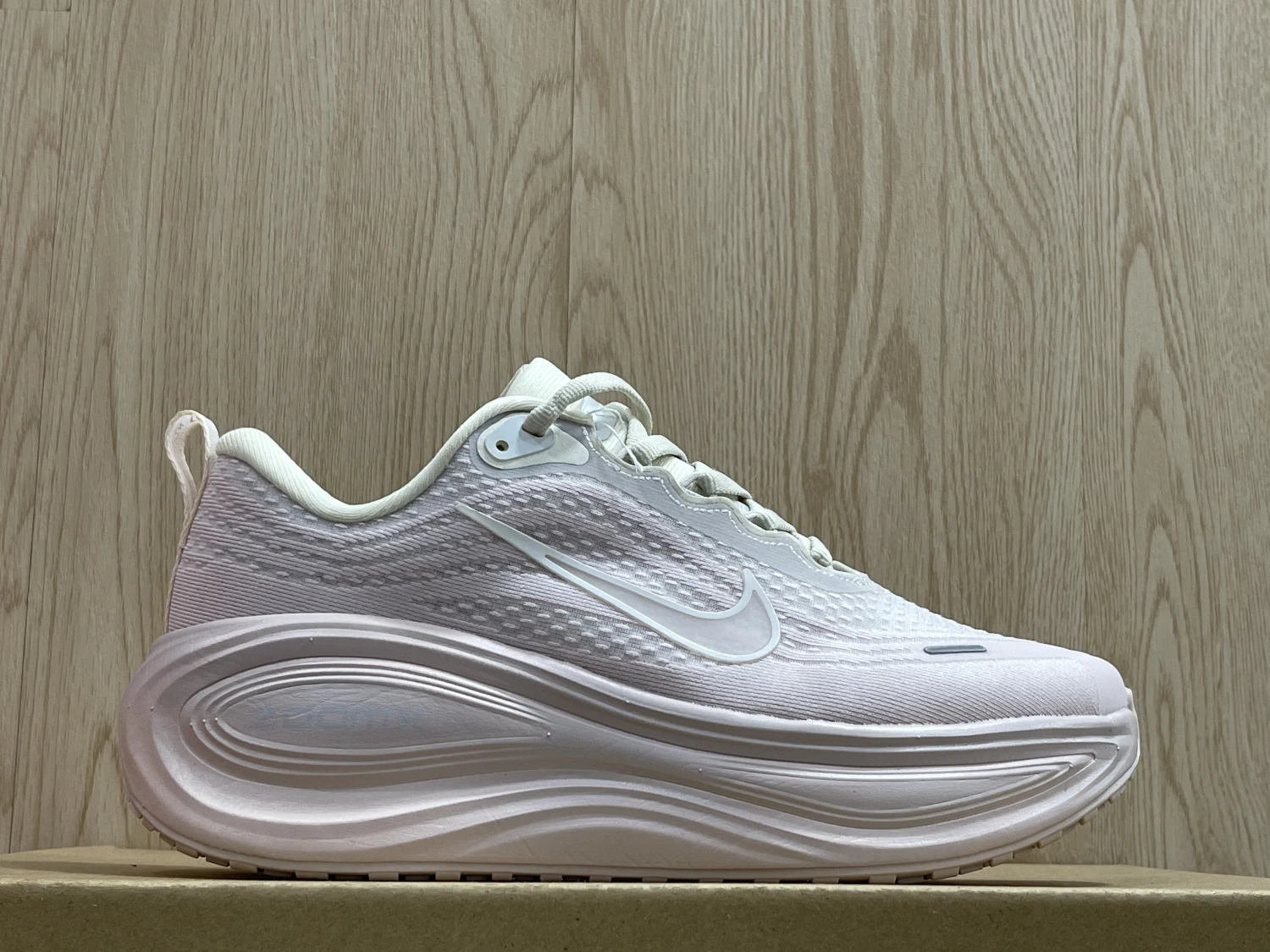 Nike React Infinity Run Flyknit – Pearl White / Soft Blush Pink