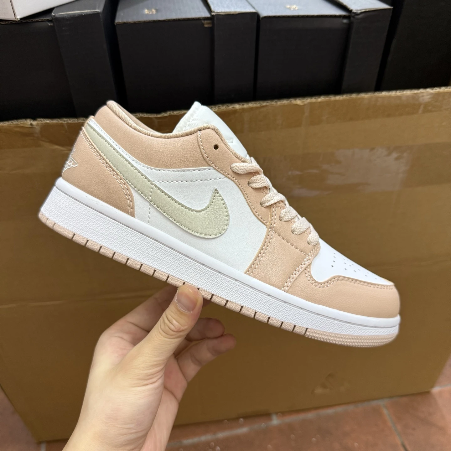 Air Jordan Low – Rose Gold Edition