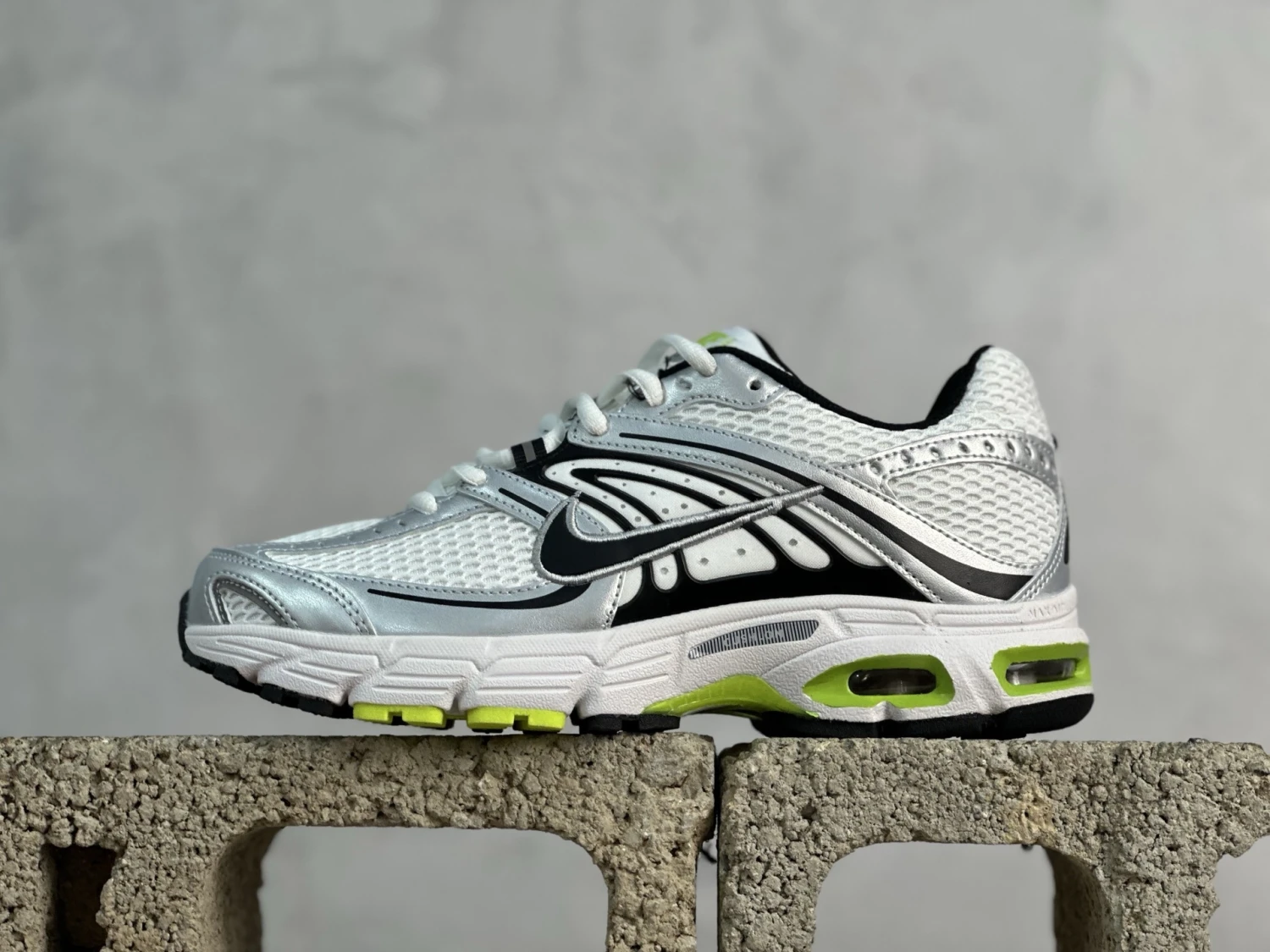Nike Air Max Moto 2K – White, Metallic Silver, Black & Volt Green