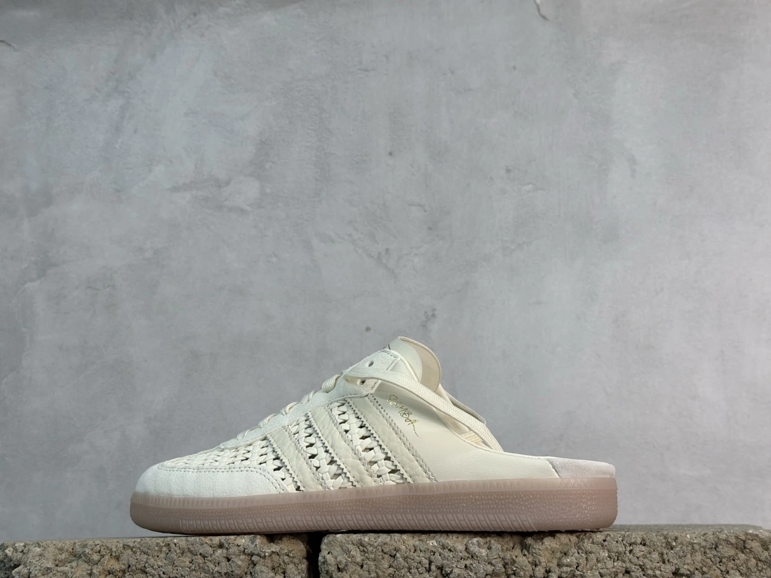 Adidas Originals Handwoven Sneakers – Cream White / Gum Sole