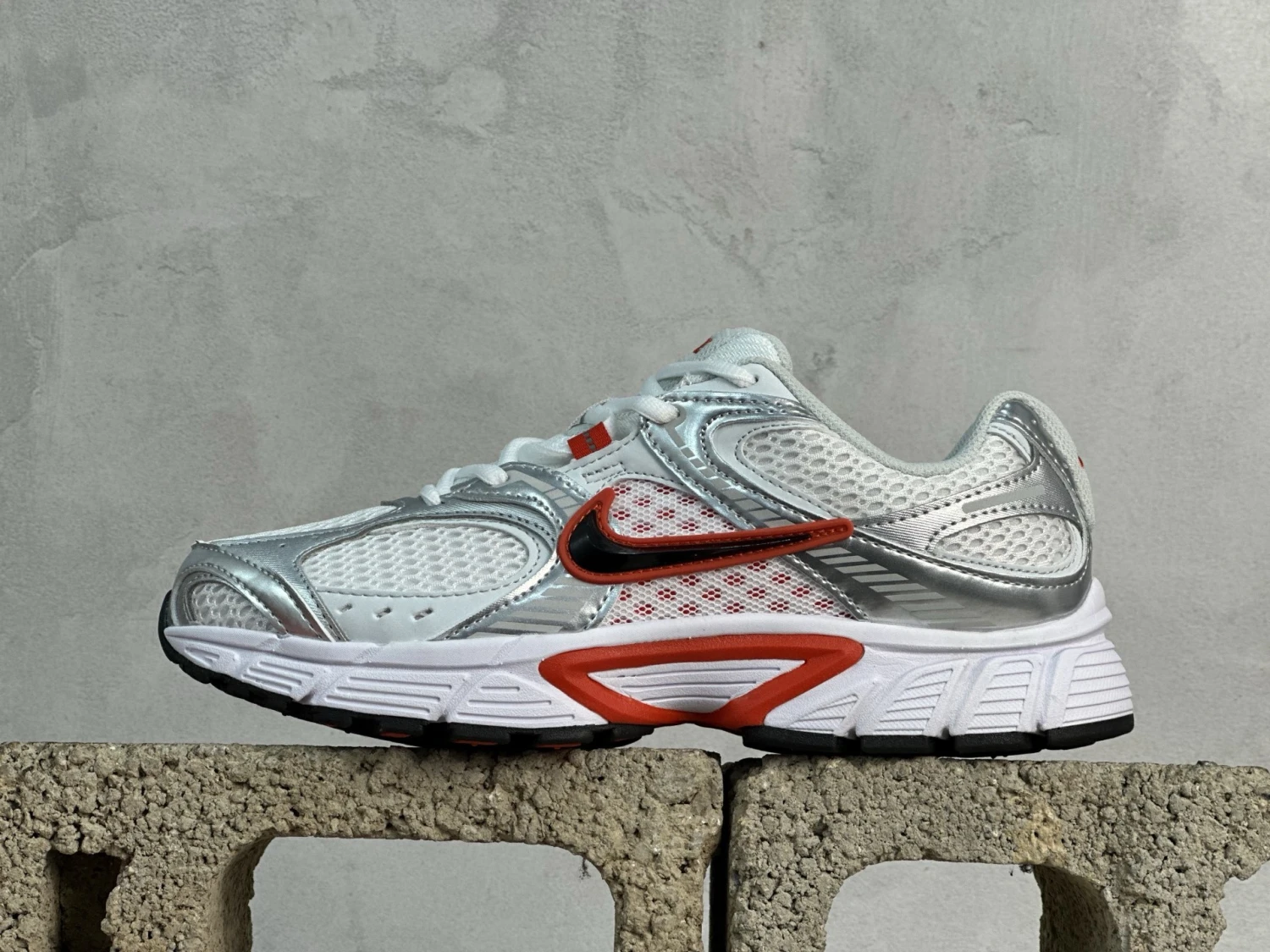 Nike Air Max Moto 2K – White, Metallic Silver & Crimson Orange