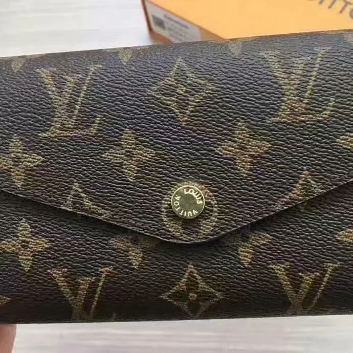 Louis Vuitton Sarah Wallet in Damier Ebene Brown