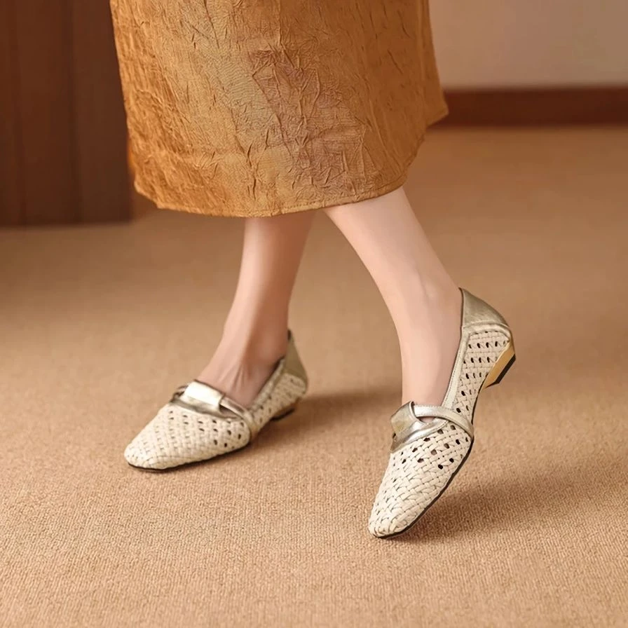 Square Toe Low Heel Woven Fabric Pumps for Women