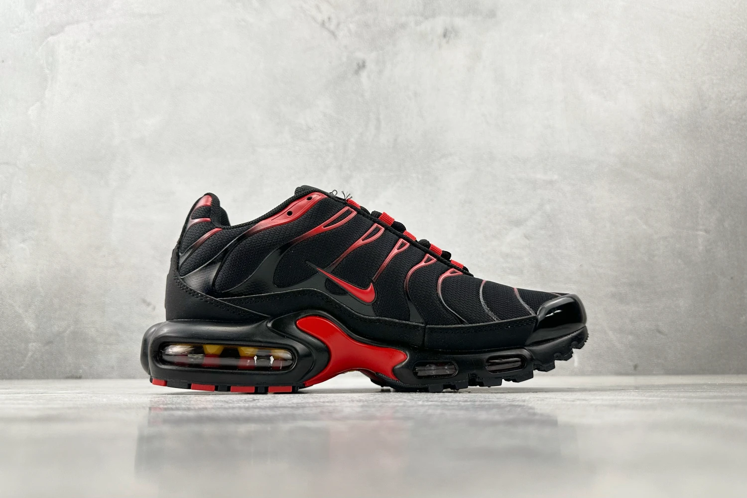 Nike Air Max Plus TN Black Red Men's Running & Lifestyle Sneakers