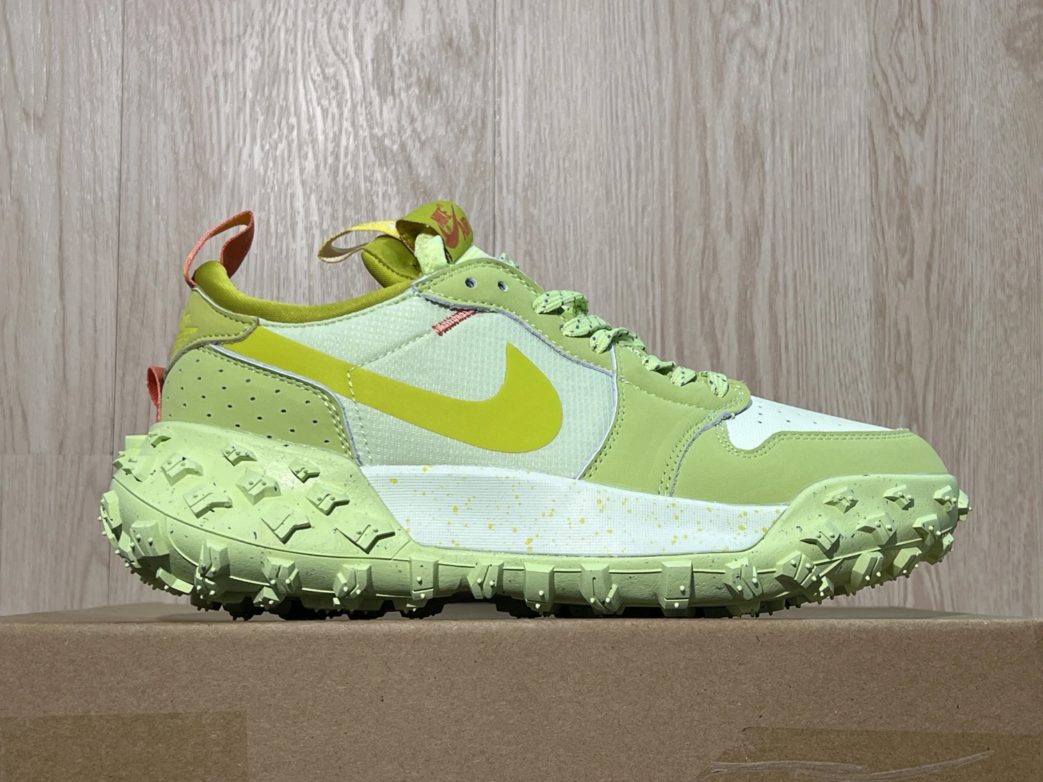 Nike Air Gore-Tex Volt Green Trail Sneaker – Waterproof Outdoor Edition
