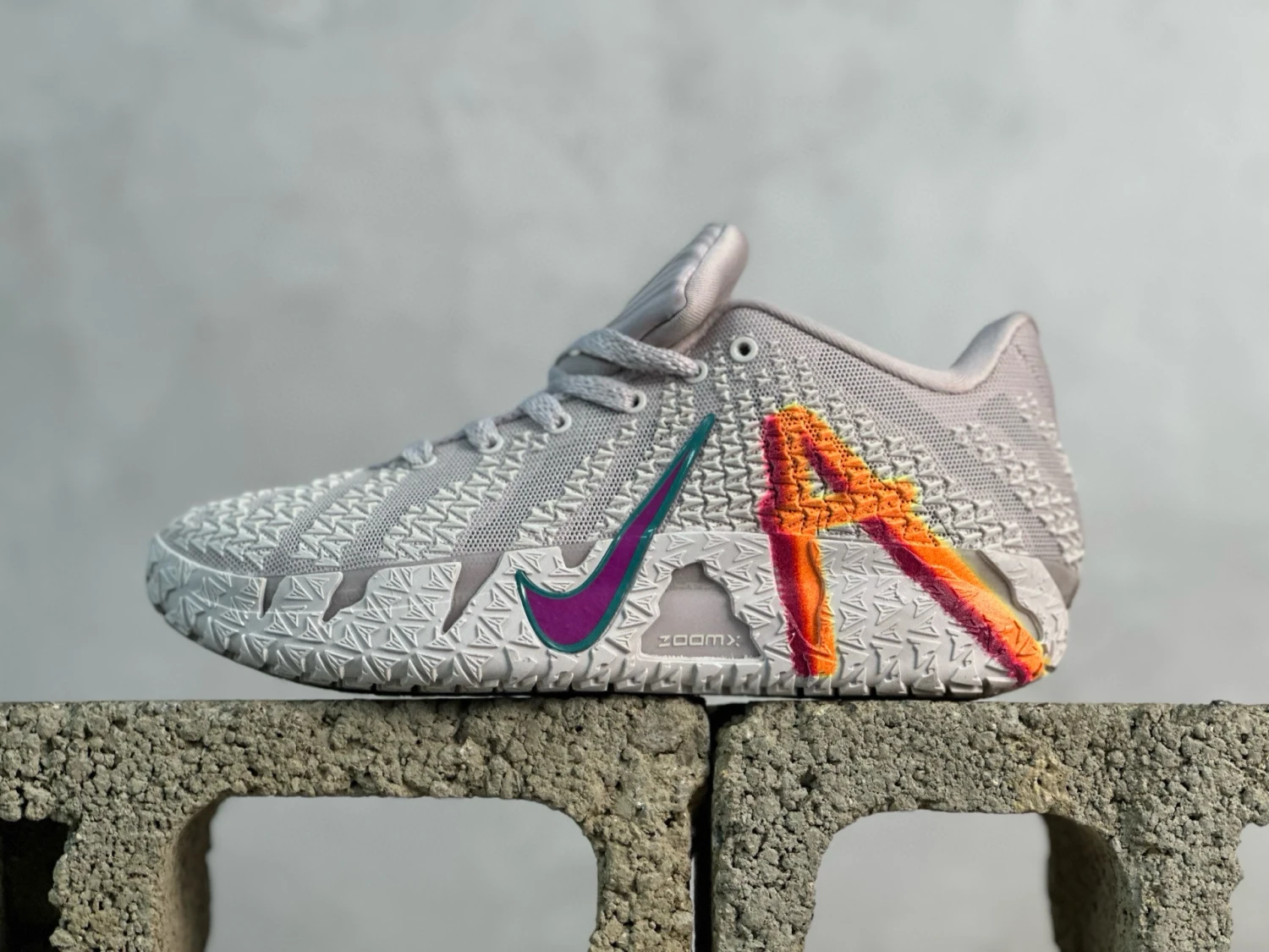 Nike Kyrie Low Basketball Shoes – Light Grey/Multicolor