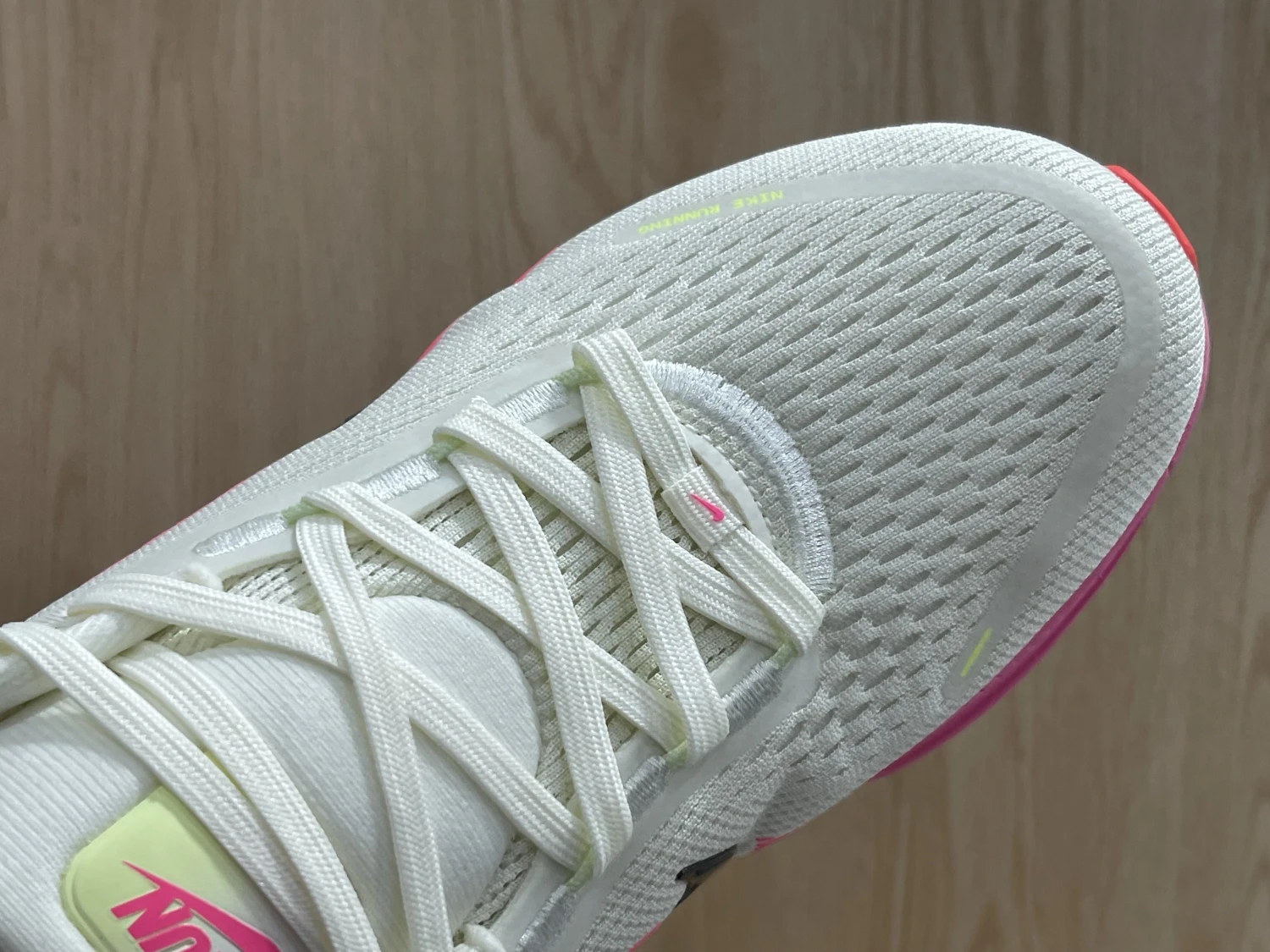 Nike React Infinity Run Flyknit – Sail White / Hyper Pink