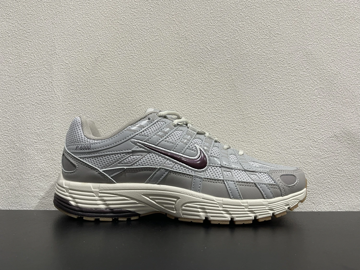 Nike Bomberman Series Sneakers – Light Grey, White & Burgundy