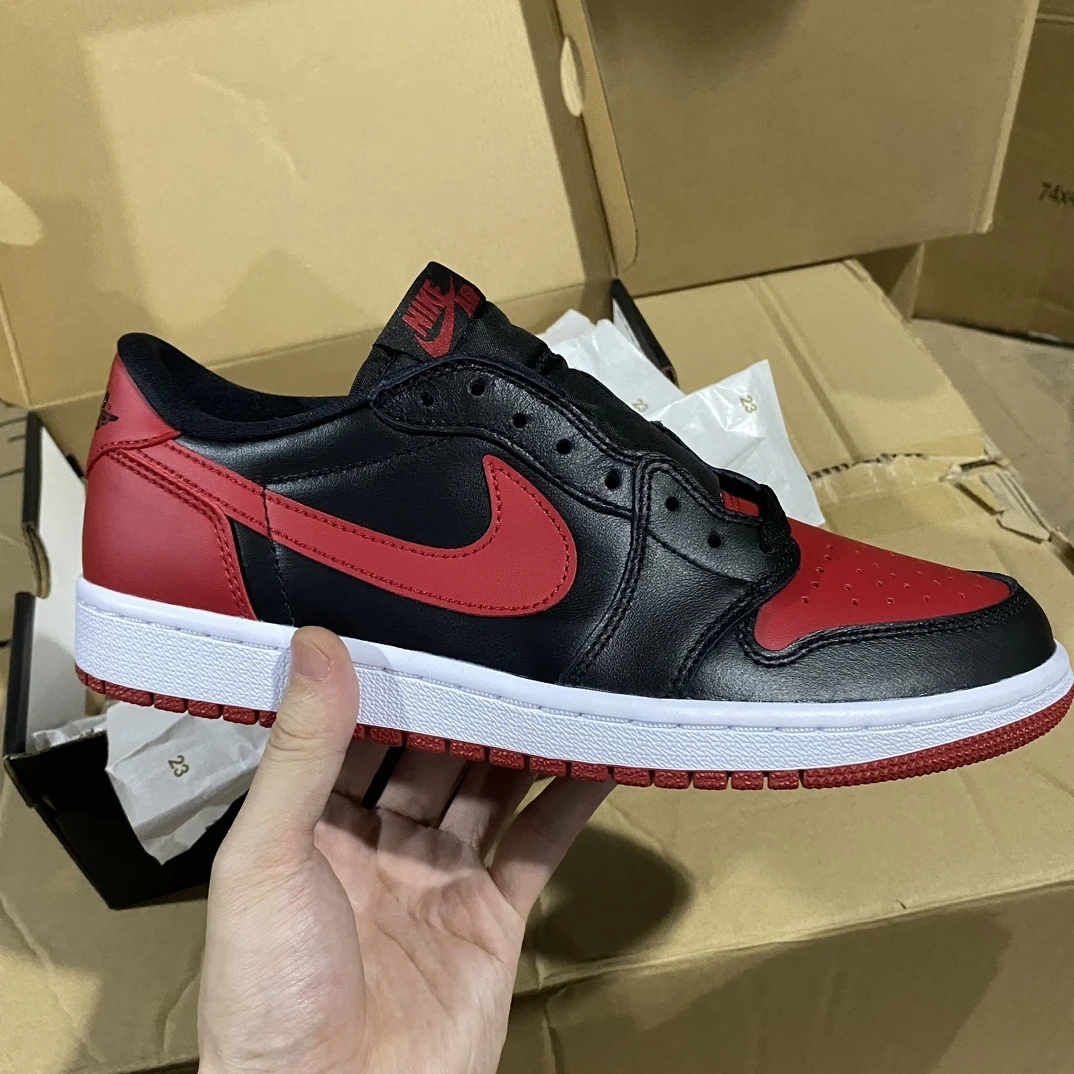 Air Jordan 1 Low Sneakers – Black/Gym Red
