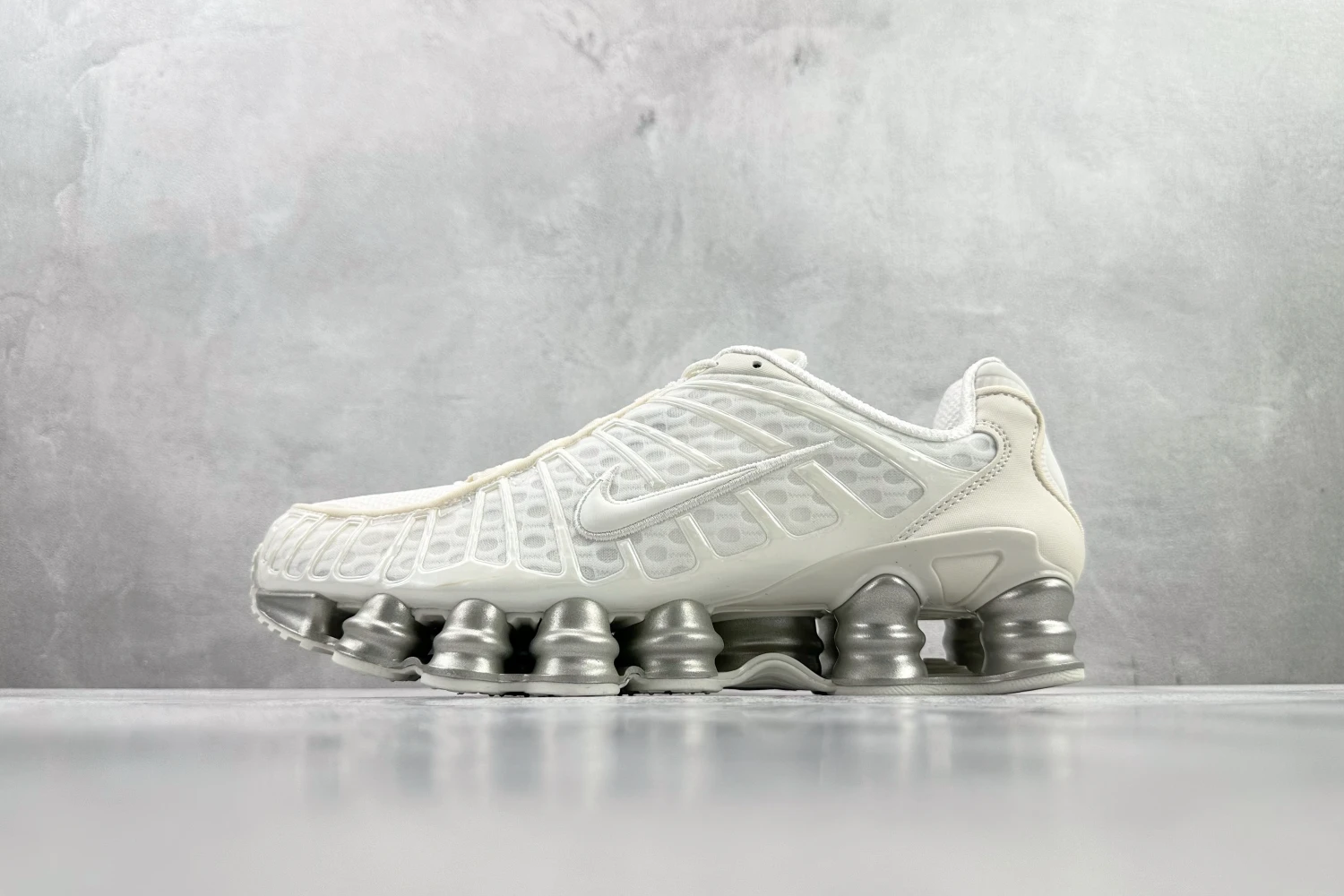 Nike Shox TL – Triple Sail / Off-White