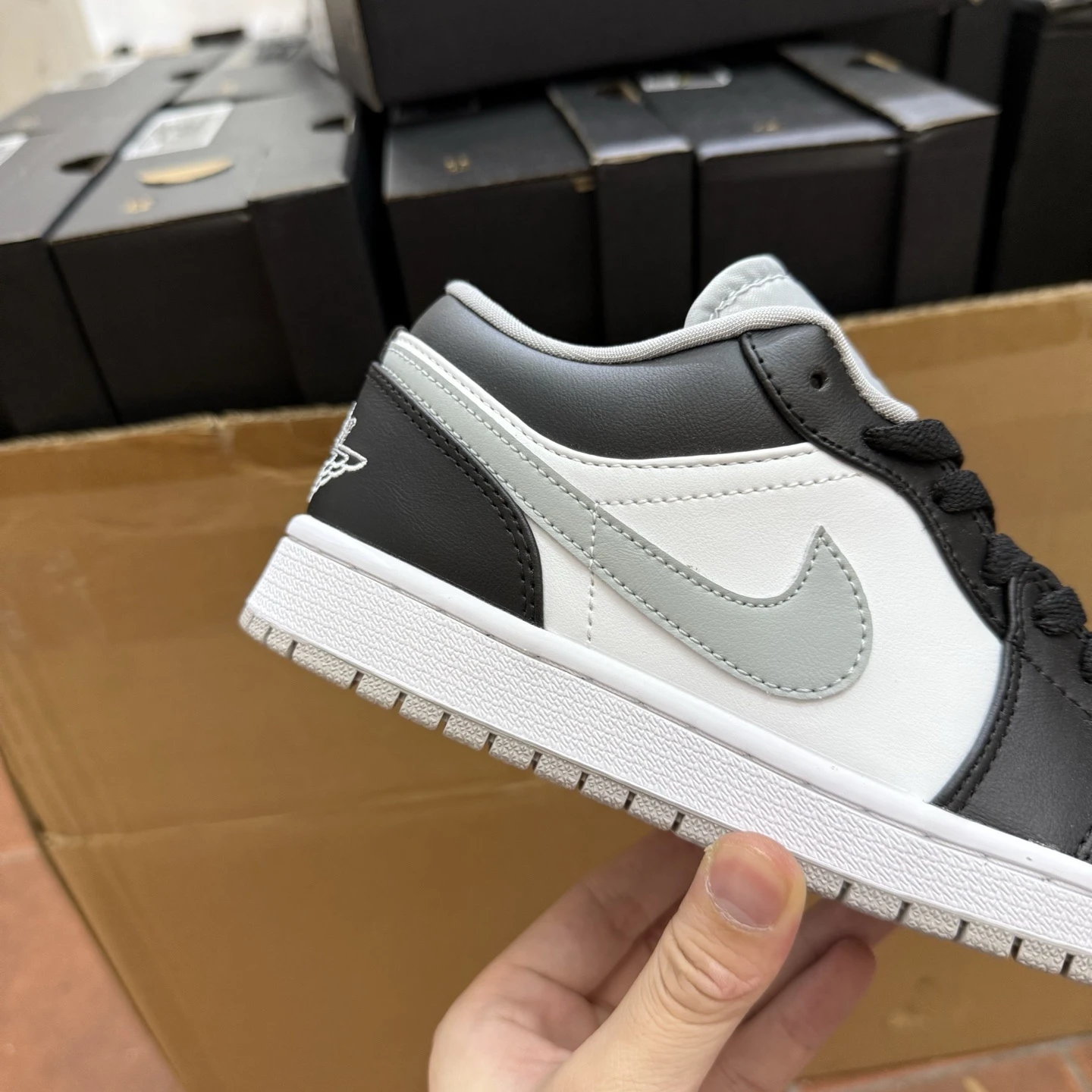 Air Jordan Low – Grey Shadow Edition