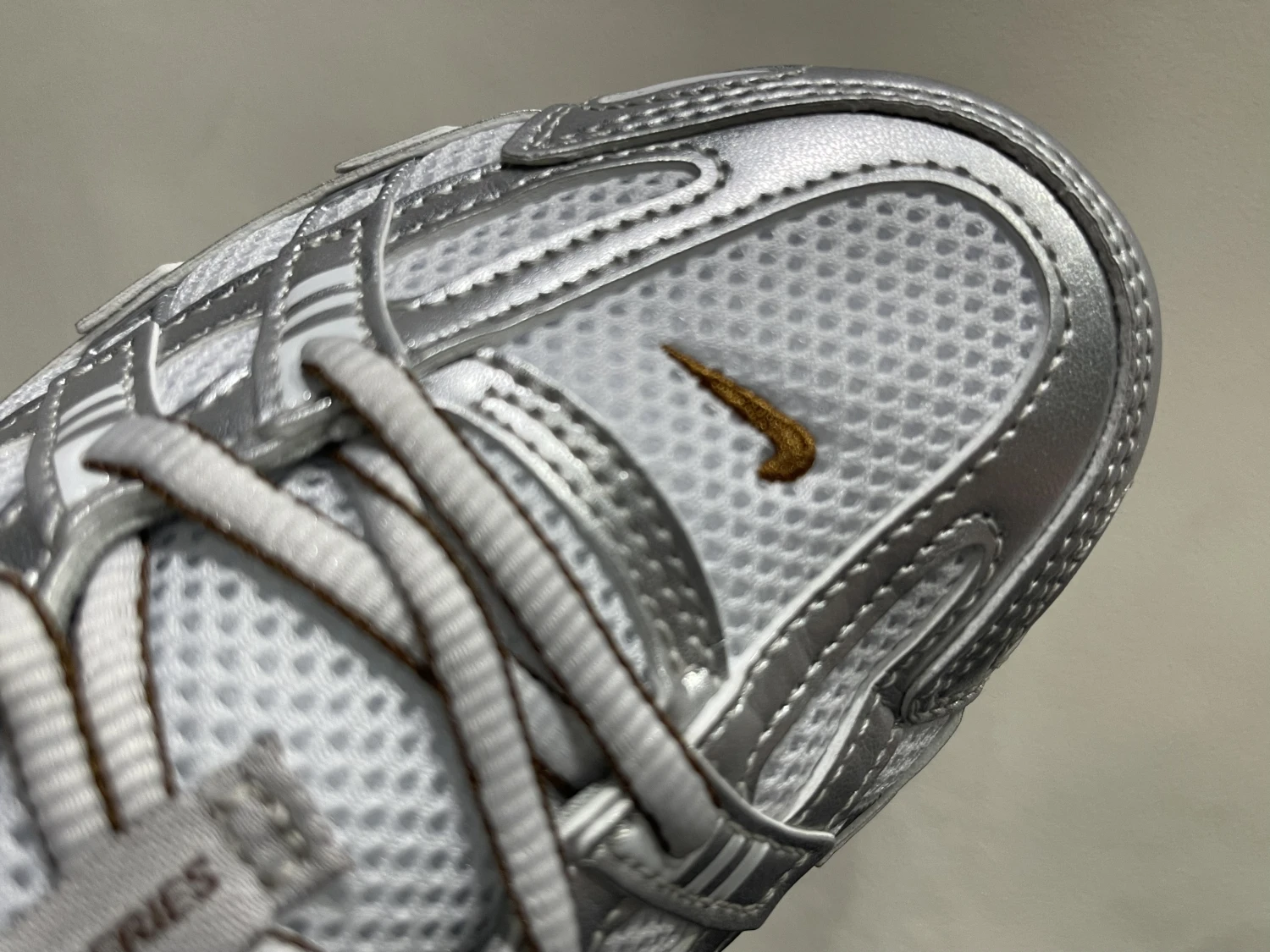 Nike Bomberman Series Sneakers – White, Silver & Bronze