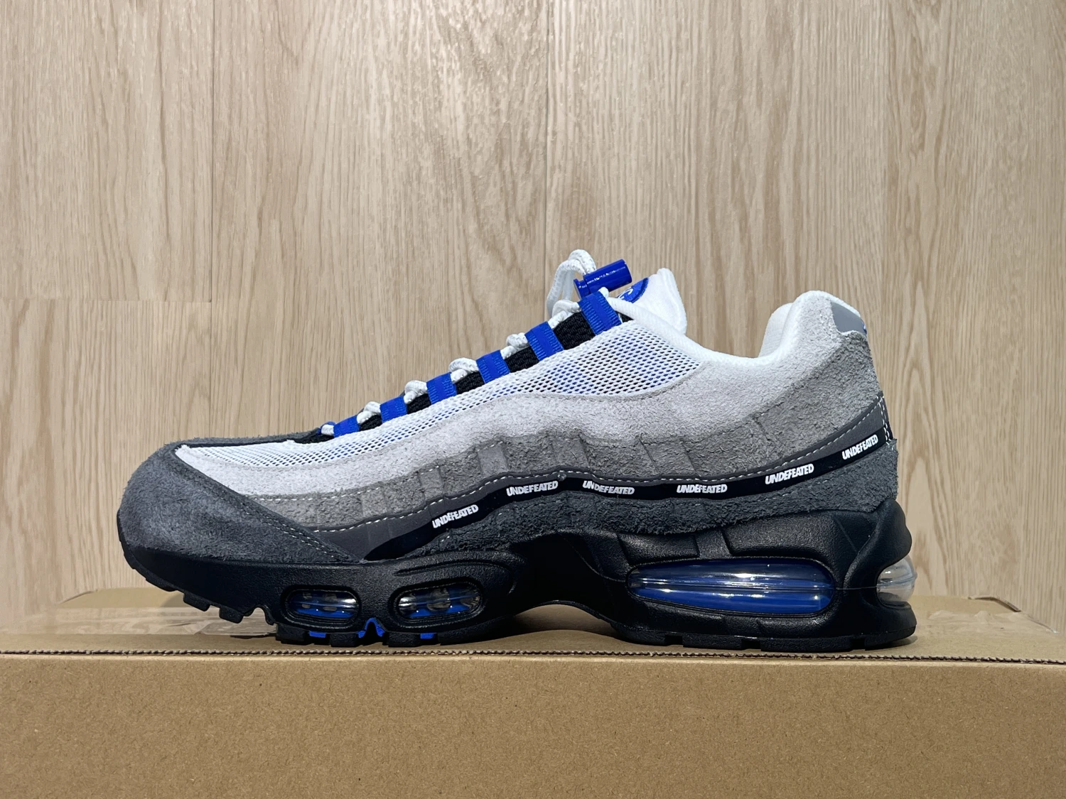 Nike Air Max 95 Undefeated Sneakers – Premium Grey Blue Retro Running Shoes