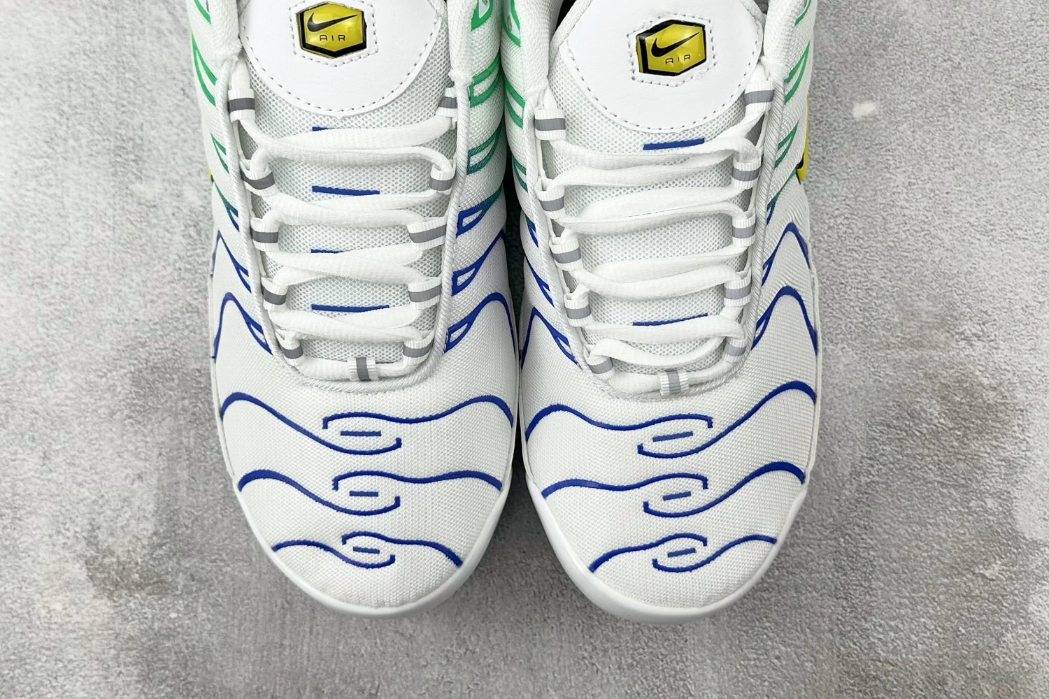 Nike Air Max Plus TN – White / Royal Blue / Green / Yellow