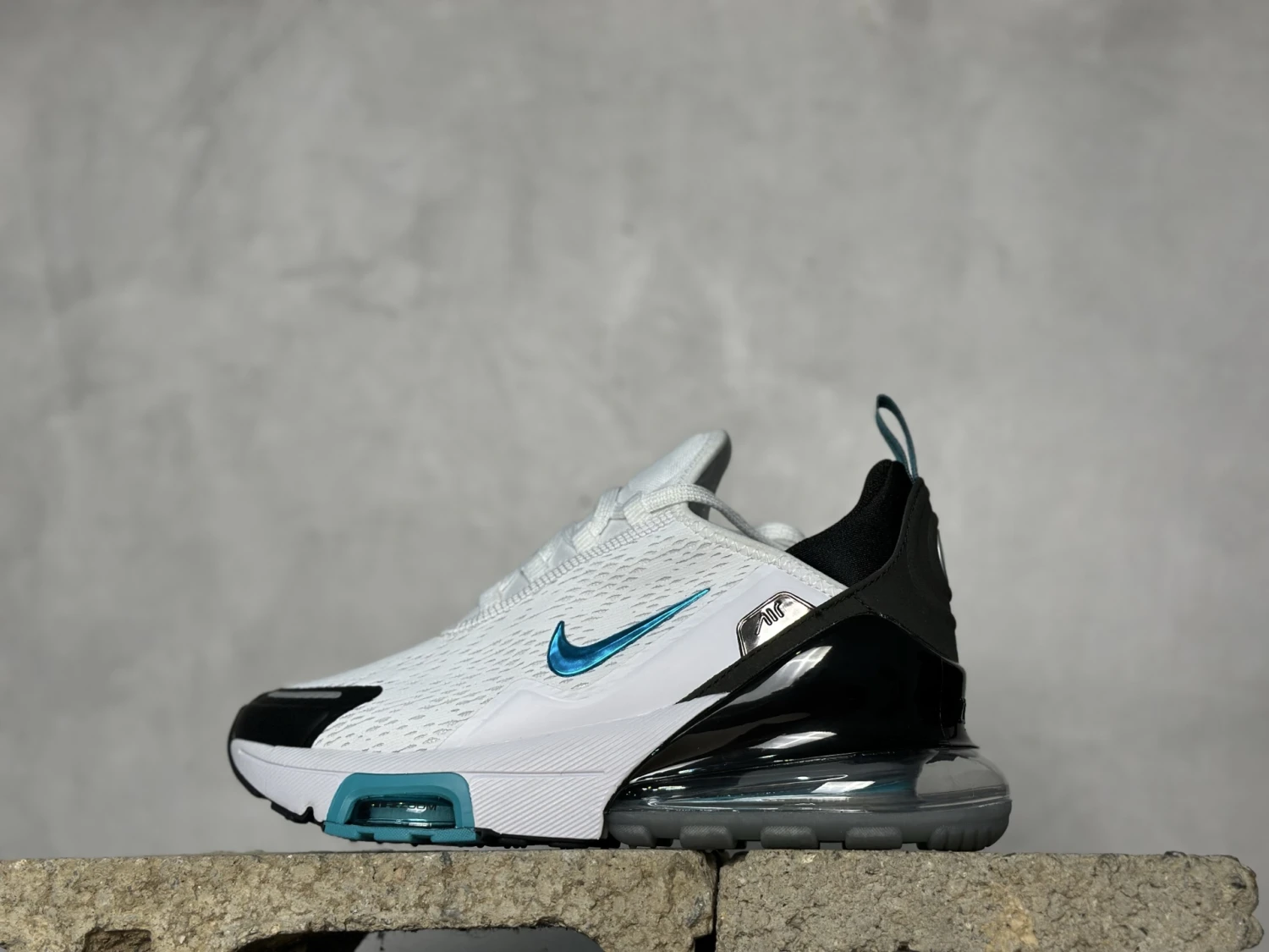 Nike Air Max 270 Sneakers – White, Black & Teal