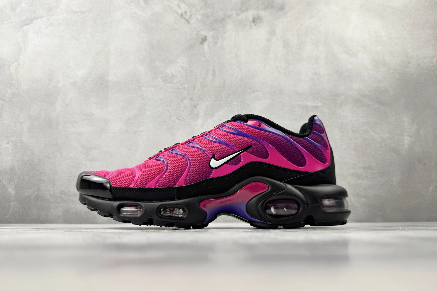 Nike Air Max Plus TN – Hyper Pink & Purple