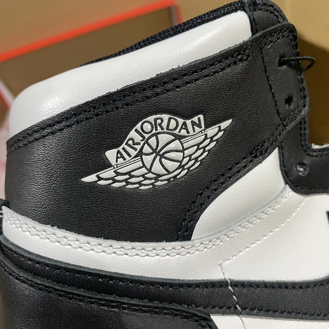 Air Jordan 1 High OG "Black/White" – Men's Premium High-Top Sneakers