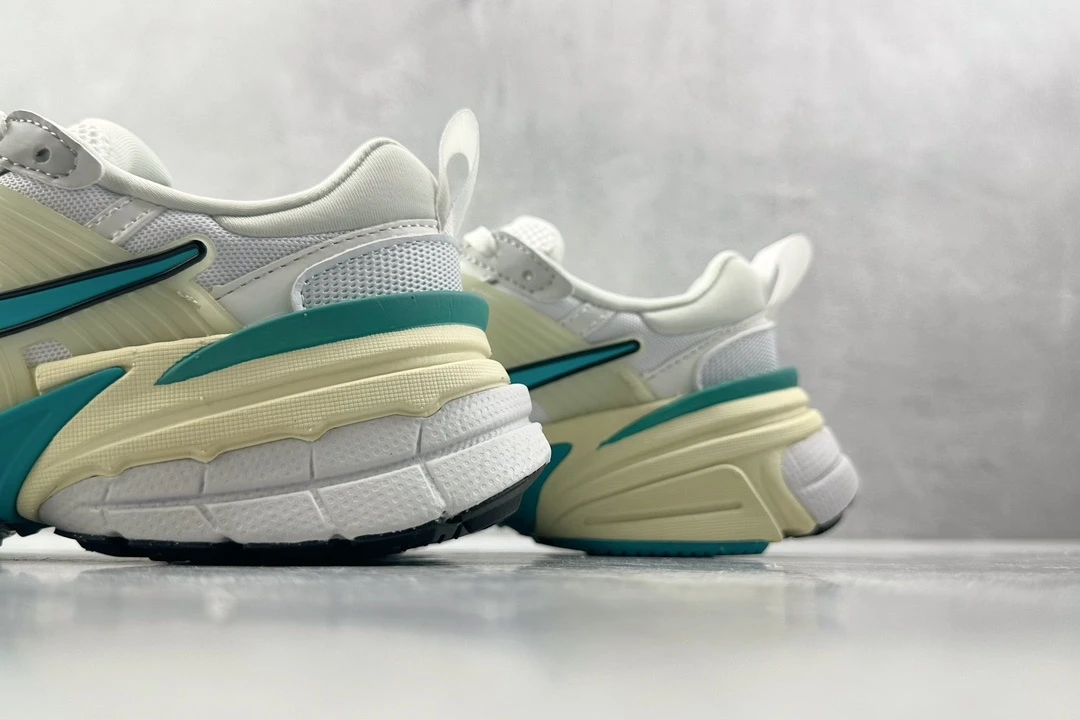 Nike P-6000 – White, Teal & Light Grey
