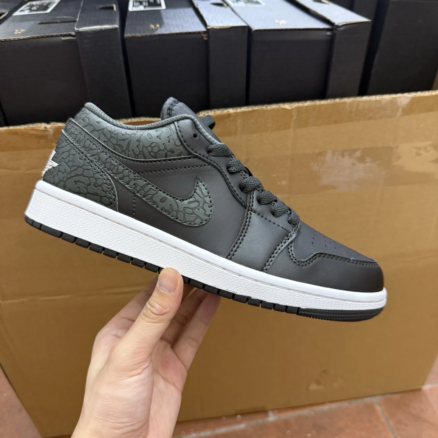 Air Jordan Low – Triple Black Edition