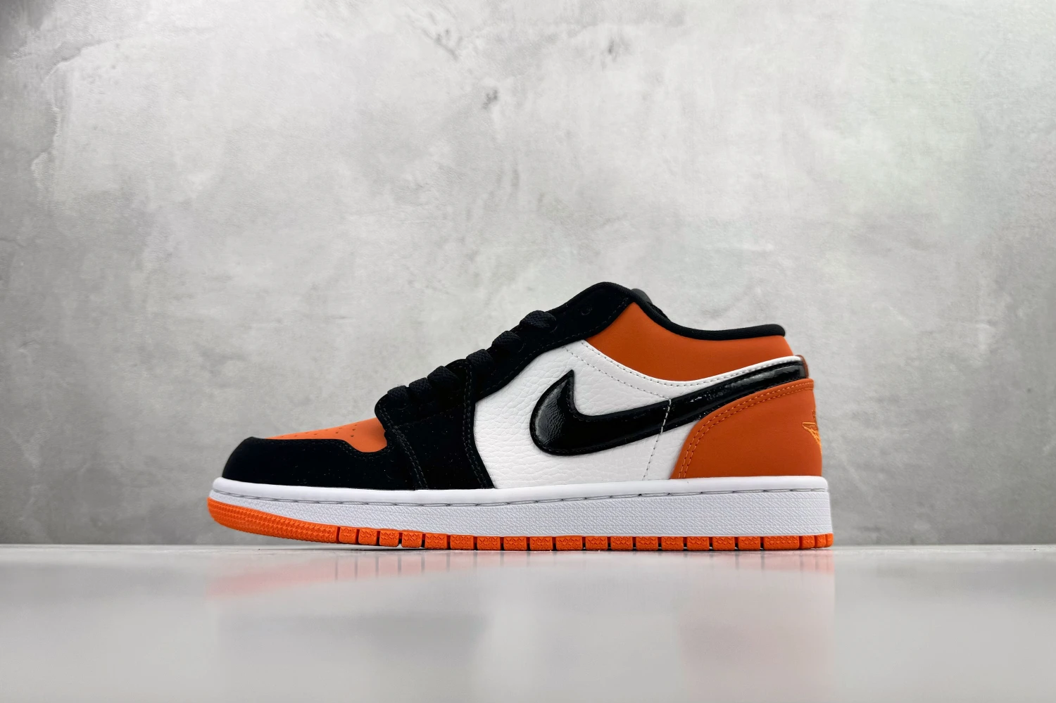 Nike Air Jordan Low Black Orange