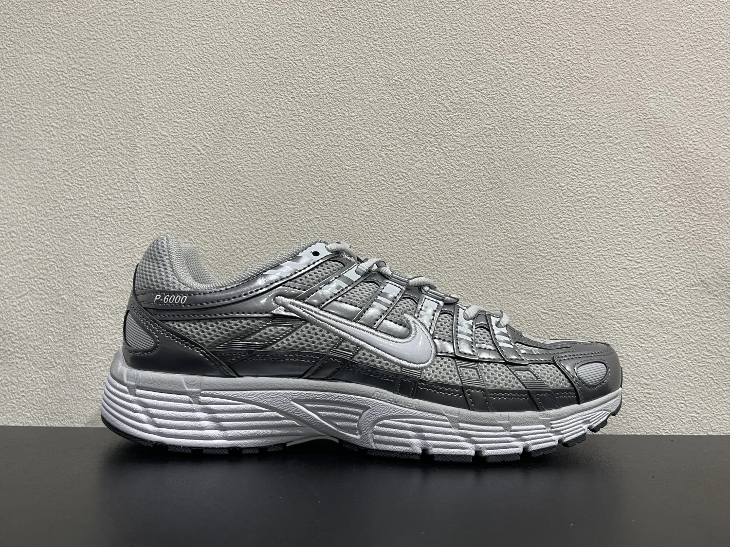 Nike Bomberman Series Sneakers – Grey & Dark Grey