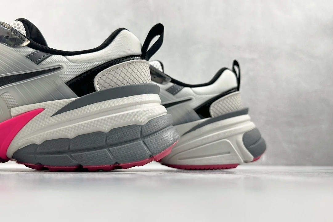 Nike P-6000 – White, Cool Grey, Black & Hyper Pink