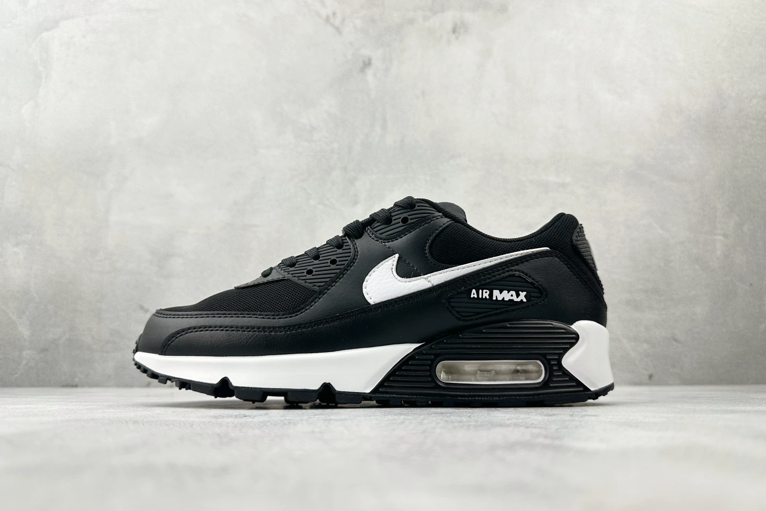 Nike Air Max 90 – Black & White Premium Leather